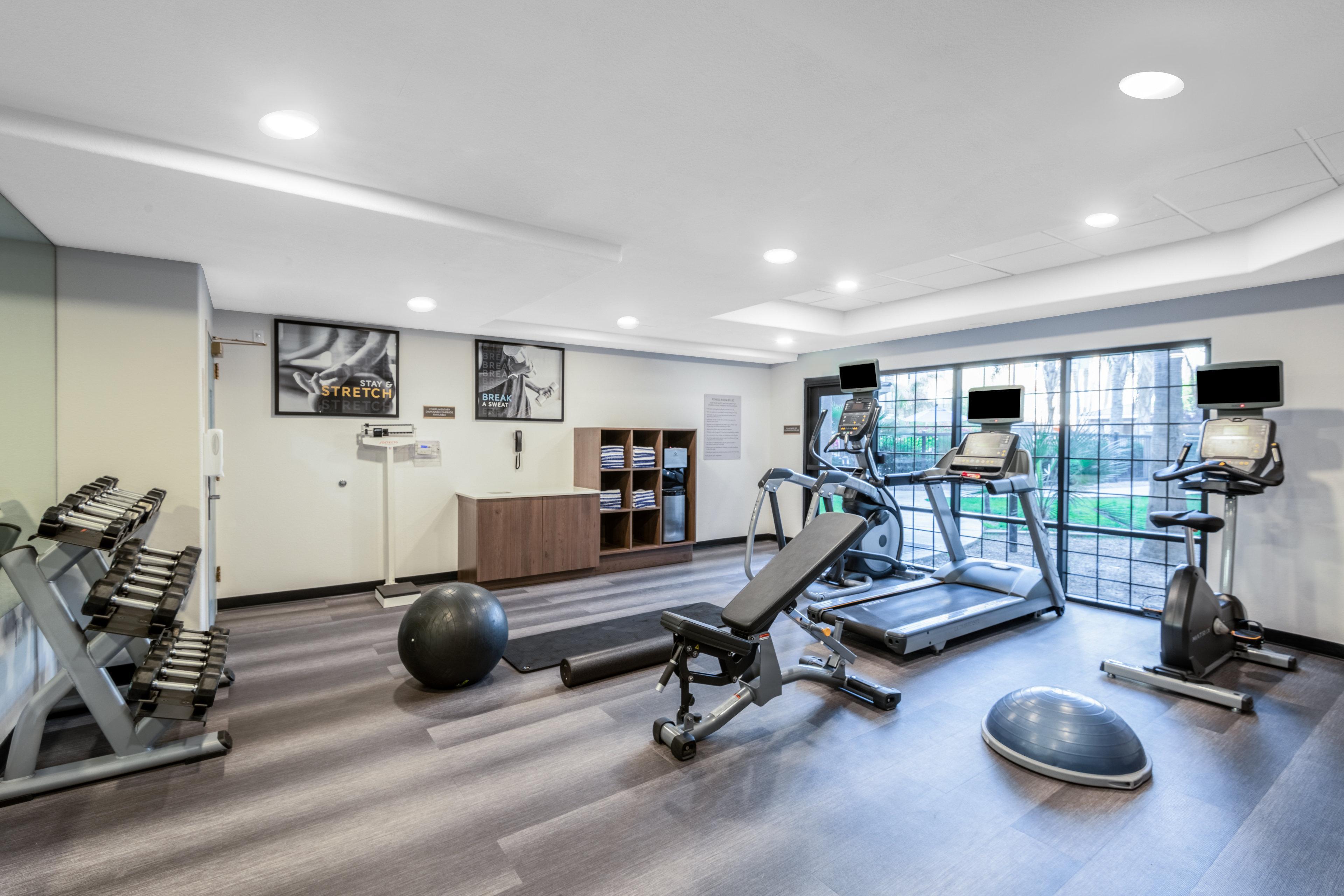 Staybridge Suites Phoenix Glendale Sports Dist By Ihg Exterior photo